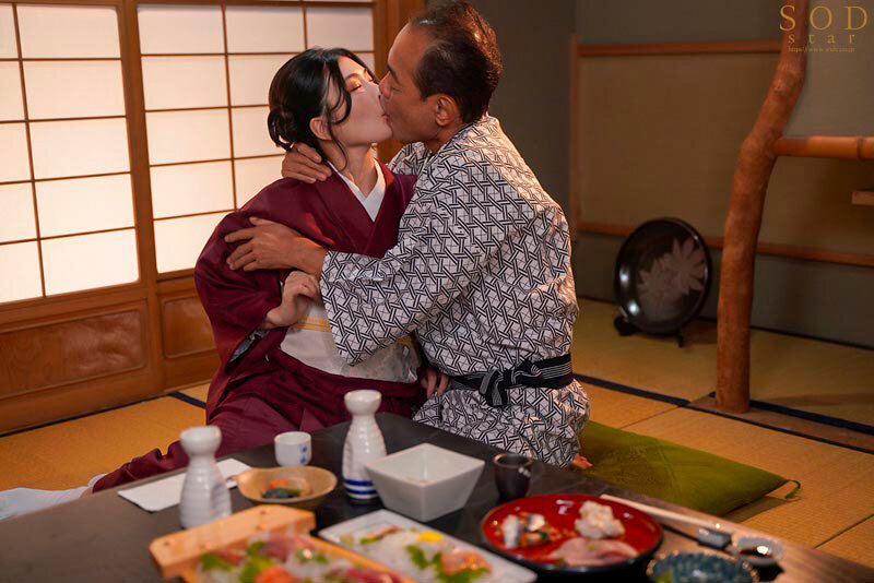 体を張ったおもてなしで経営難を立て直す温泉若女将 コンパニオンは私一人ですが晩酌でも宴会遊びでも中出し接待でも何でもご要望ください。ただしお代はきっちりいただきます… 本庄鈴 4