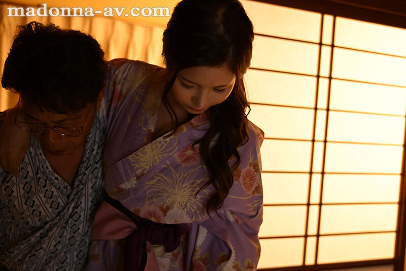 中途の人妻社員が肉便器と化すまで、部署全員で輪姦し続ける温泉旅行。 松野蘭 2