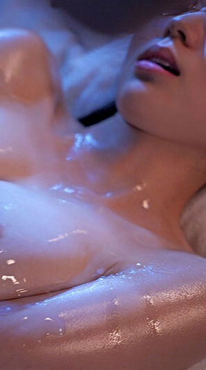 変態店長に深夜シフトでノーブラ巨乳ノーパン接客させられています 全裸羞恥調教アルバイト 百田光稀 3