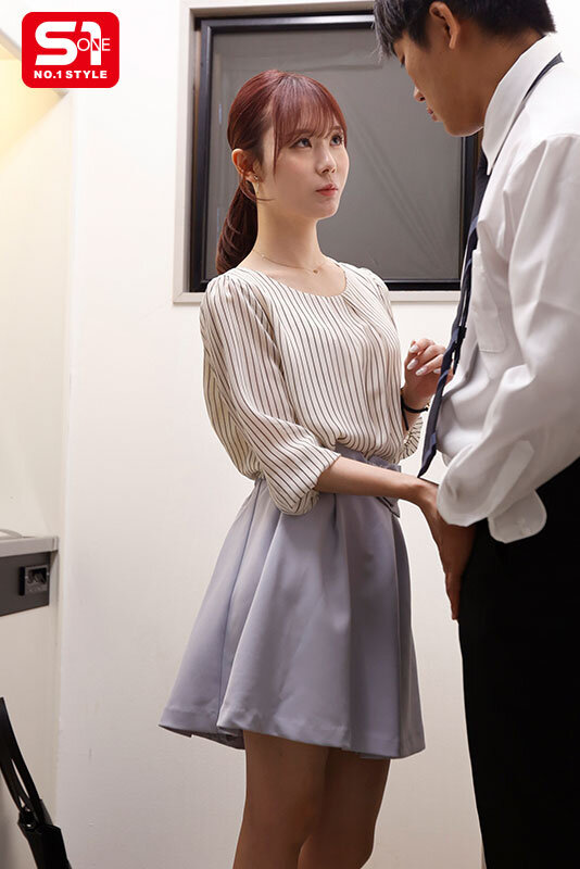 「彼女がフェラしてくれない…」と、女友達に相談した瞬間、ち●ぽトロける喉奥グポグポ即尺でねっとりシャブられ寝取られた僕。 miru 1