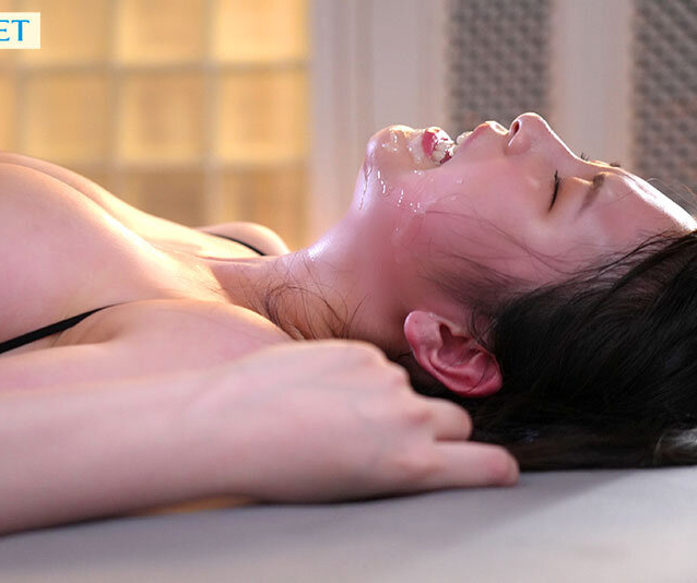 絶頂覚醒 もうセックスなしでは生きていけない… 絶頂イキ343回 マ〇コ痙攣2194回 鬼ピストン2279回 快感潮測定不能 りょう 5