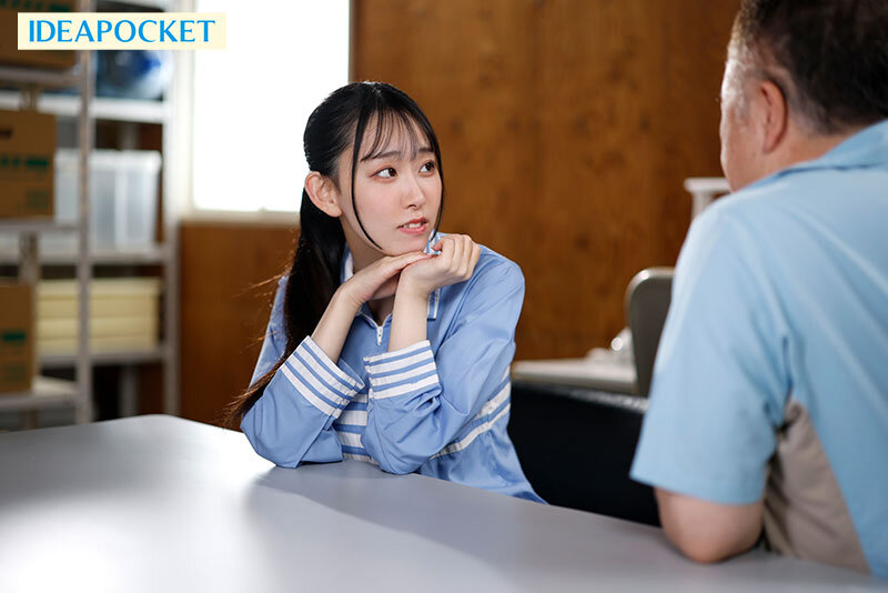 「クンニして欲しい！」×「クンニしたい！」彼氏が舐めてくれない学生バイト＆奥さんがクンニさせてくれない店長のクンニで結ばれた不倫SEXはクンニが一番大事！ 月城りり香 3